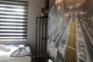 1 chambre, bureau, fer et planche à repasser, Wi-Fi