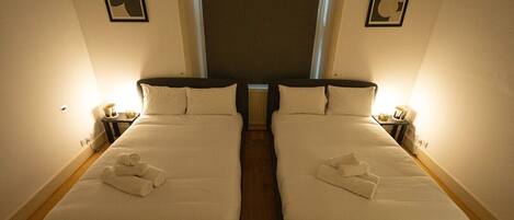 2 makuuhuonetta, silitysrauta/-lauta, Wi-Fi, vuodevaatteet