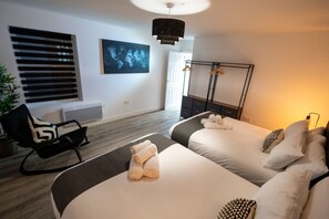 2 bedrooms, iron/ironing board, travel crib, free WiFi - Market street 33A - 1 - first floor (Watford)