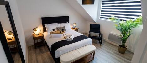 3 chambres, fer et planche Ă repasser, Wi-Fi gratuit, draps fournis