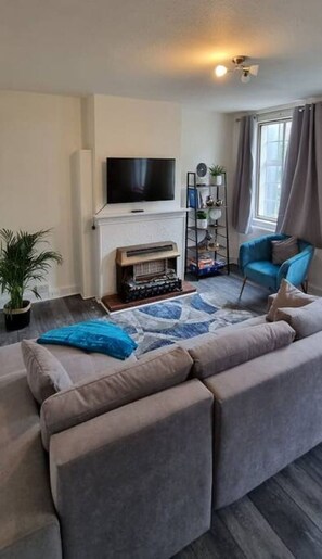 TV