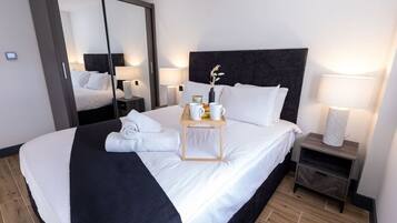 1 bedroom, iron/ironing board, travel cot, free WiFi