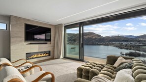 Kamin, Tischtennisplatte