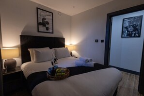 1 bedroom, iron/ironing board, travel cot, free WiFi