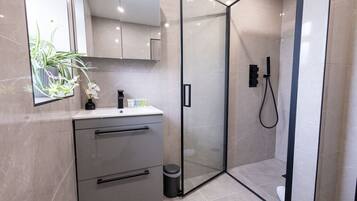 Hair dryer, towels