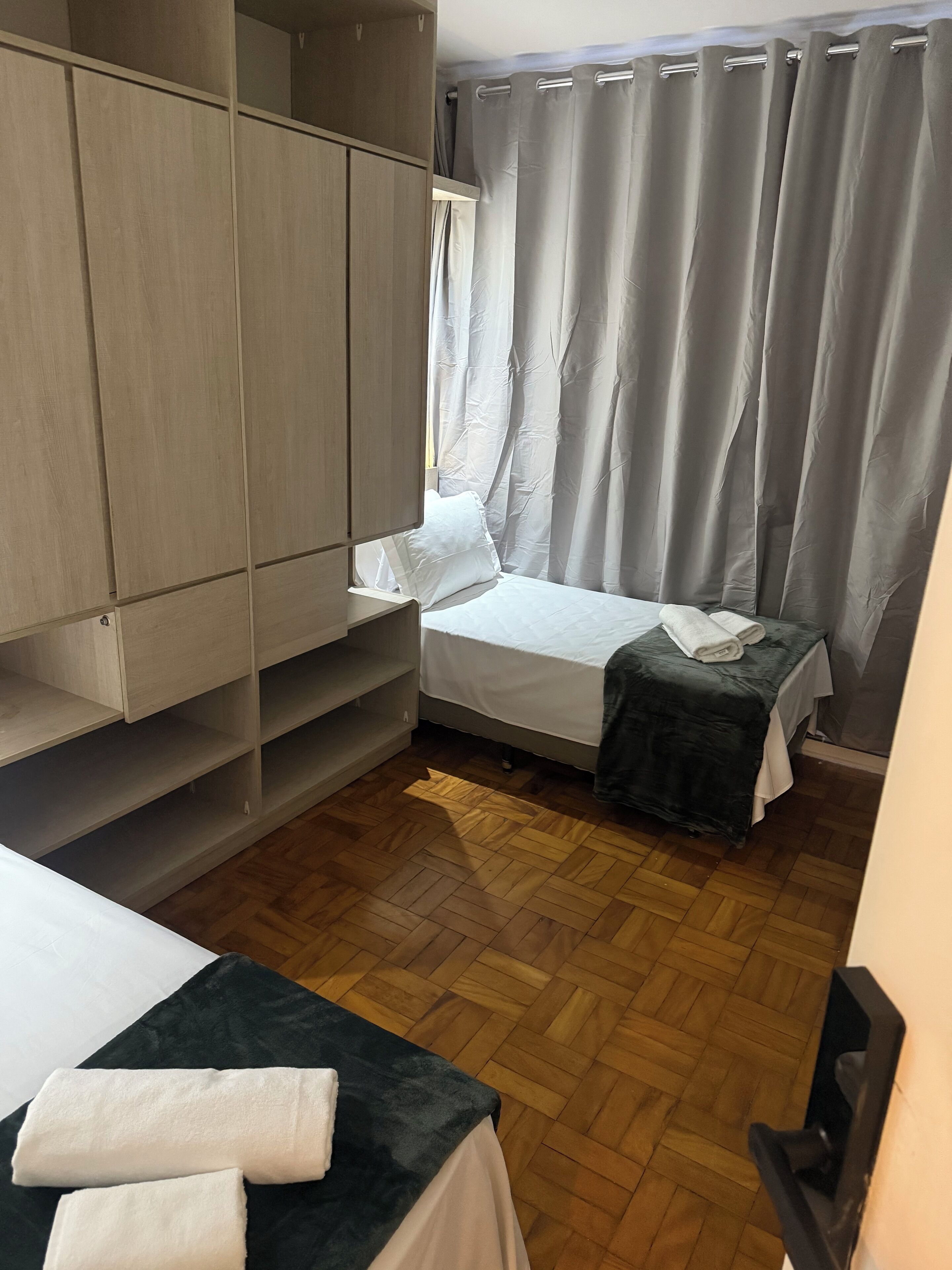 Free WiFi, bed sheets