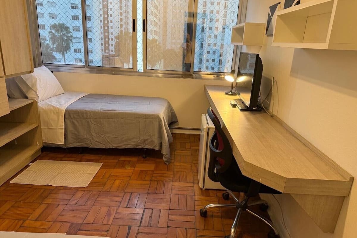 Economy Twin Room | Free WiFi, bed sheets