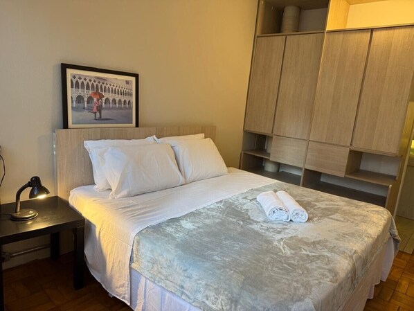 Økonomi-dobbeltrom | Wi-fi (inkludert)