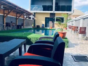Poolbar