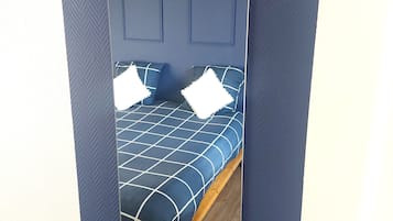 1 chambre, fer et planche Ă repasser, Wi-Fi, draps fournis