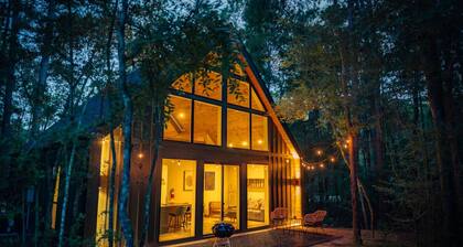 #5 Woodpecker at Lost Forest Cabins