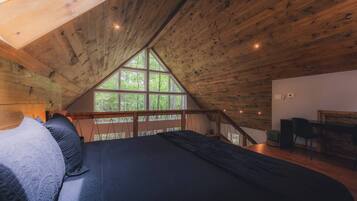 Een bureau, wifi, beddengoed