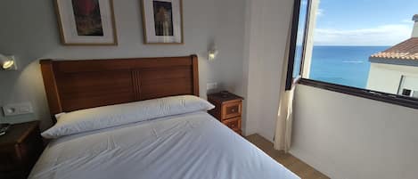 2 Schlafzimmer, Bügeleisen/Bügelbrett, kostenloses WLAN, Bettwäsche