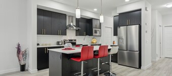 Bright & Spacious 3-Bed, 2.5-Bath Home – Family Friendly