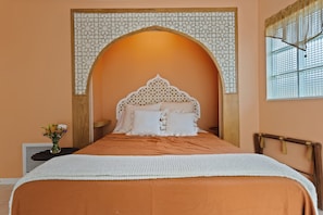 2 habitaciones, tabla de planchar con plancha, wifi y ropa de cama