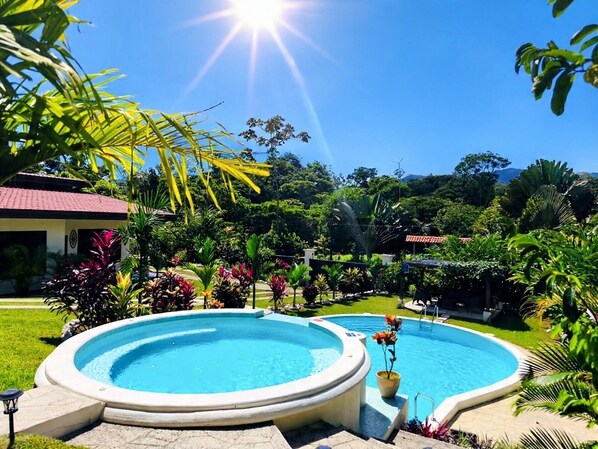 Alberca al aire libre 