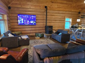 Smart TV, estéreo, monitor de computadora y impresora 