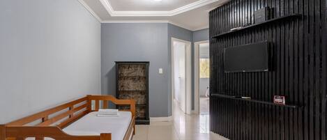2 bedrooms