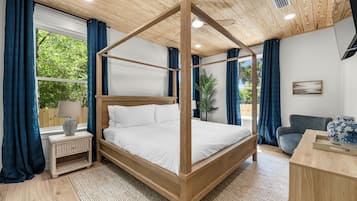 5 bedrooms, iron/ironing board, free WiFi, bed sheets