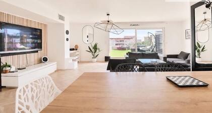 Appartement toit terrasse 120m2 Duplex idéalement situé proche centre et Plages