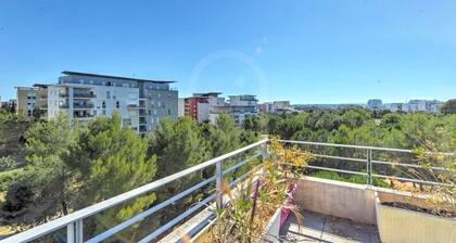Appartement toit terrasse 120m2 Duplex idéalement situé proche centre et Plages