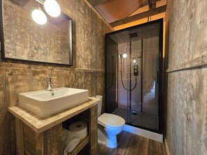 Shower - Costa Dorada Lua (Canet de Mar)