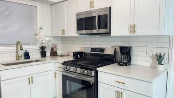 Microwave, oven, stovetop, dishwasher