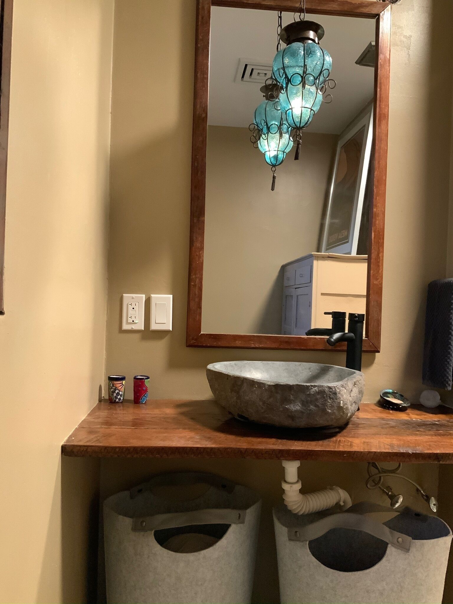 Shower, eco-friendly toiletries, towels, soap