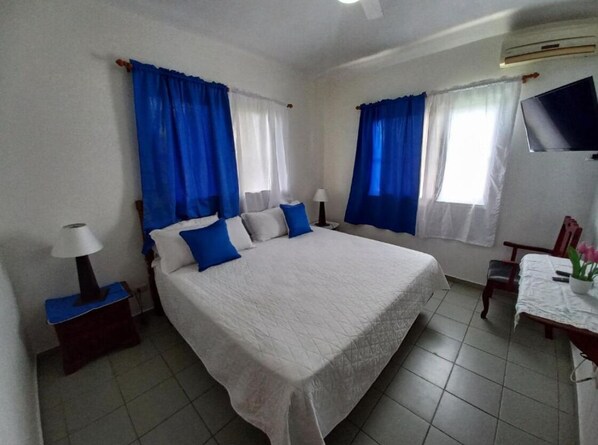 1 bedroom, WiFi, bed sheets - Residencial Estephany - One-Bedroom Apartment 3 (Sosúa)