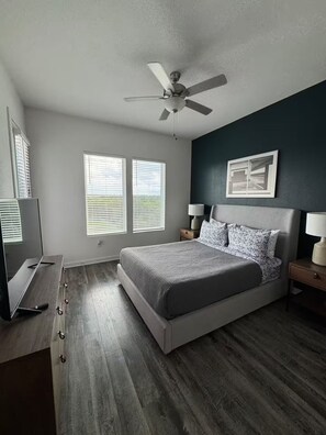 1 habitación, tabla de planchar con plancha y wifi 