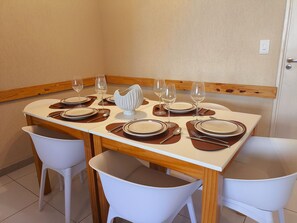 Apartment | Dining
