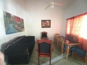 Living area - Residencial Estephany - One-Bedroom Apartment 10 (Sosúa)