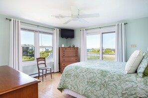 4 habitaciones, tabla de planchar con plancha, wifi y ropa de cama 