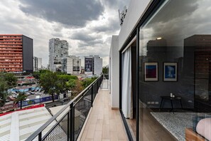 Terrace/patio - Stylish Penthouse with Work Space & Terrace in Roma Norte (Ciudad de México)
