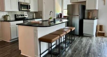 Cozy Apartment in Austin Area