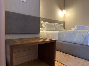 1 bedroom, travel cot, WiFi, bed sheets