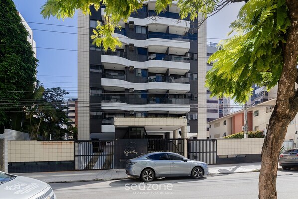 Apartamento básico | Fachada
