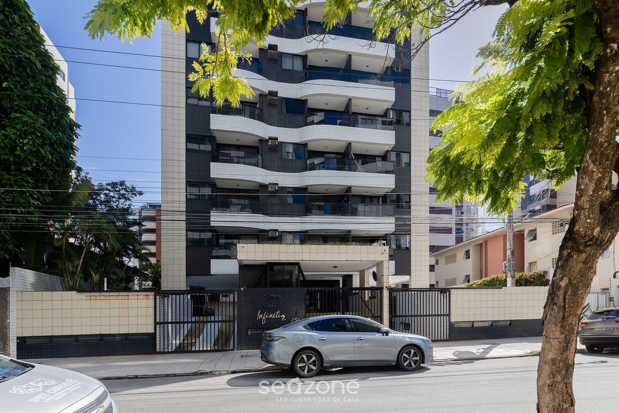 Basic Apartment | Exterior