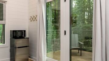 Cabin | Truy cập Internet không dây miễn phí, bộ trải giường