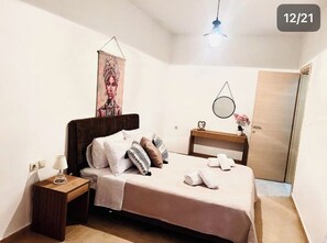 6 chambres, fer et planche à repasser, Wi-Fi, draps fournis