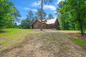 Exterior - Majestic High - Cabin for 17 (Broken Bow)