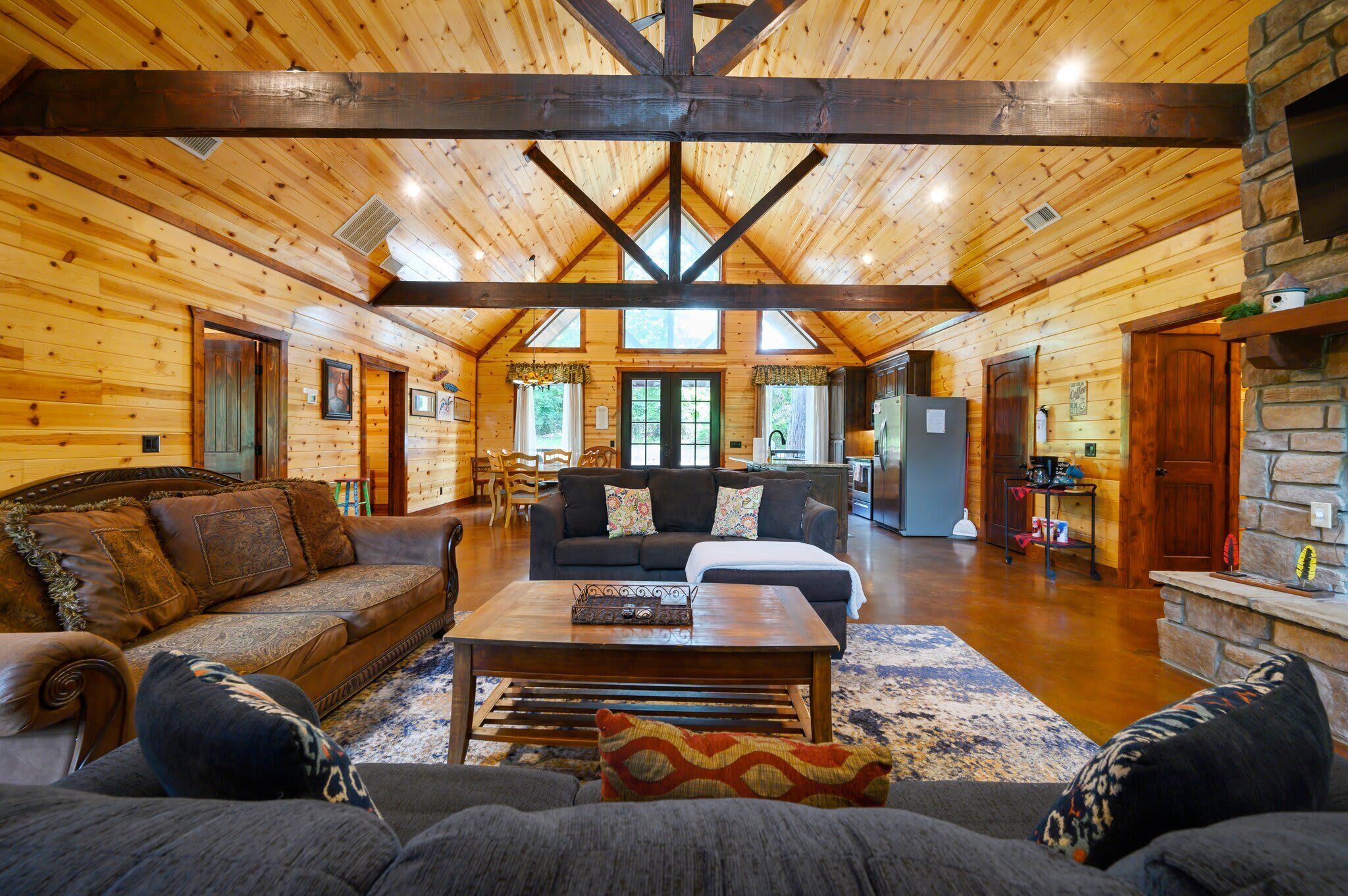 Kabin, Beberapa Tempat Tidur, hot tub, pemandangan gunung (Majestic High) | Area keluarga