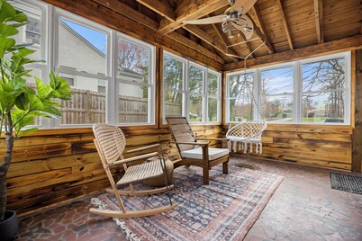 Sports Bar + Work Center + 6 TVs + Fully Fenced Backyard
