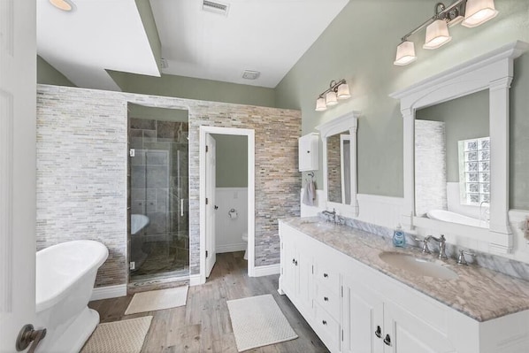 Shower, towels