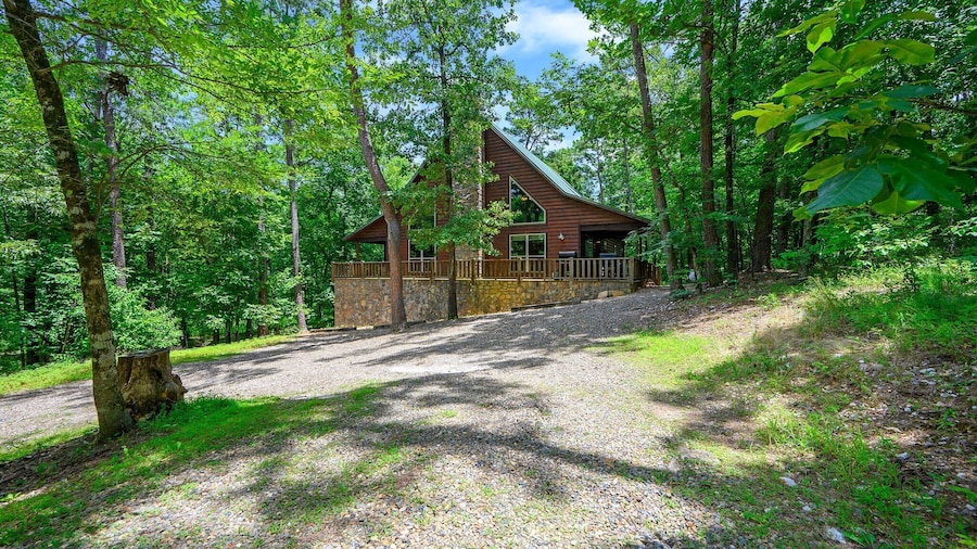 Summer Moon Lodge - For 8ppl