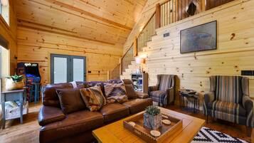 Cabin, Multiple Beds, Hot Tub, Mountain View (Summer Moon Lodge) | Living area | 41-inch flat-screen TV with digital channels
