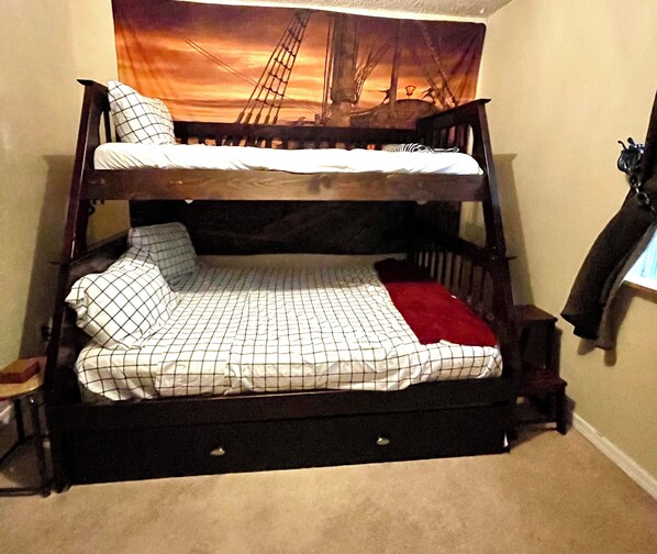 3 Schlafzimmer, Bügeleisen/Bügelbrett, WLAN, Bettwäsche