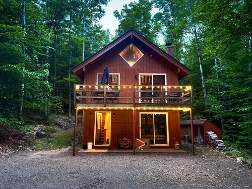 Rustic Luxe w/ Creek & Privacy