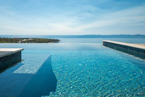Villa Sea Grace with Pool