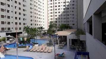 Departamento estándar | Alberca | 5 albercas al aire libre